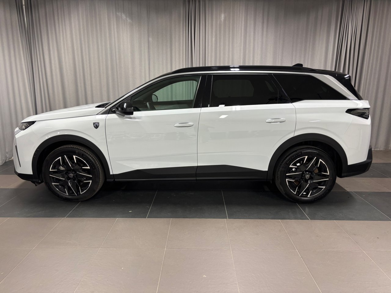 Peugeot 5008 2025, bild 2/10