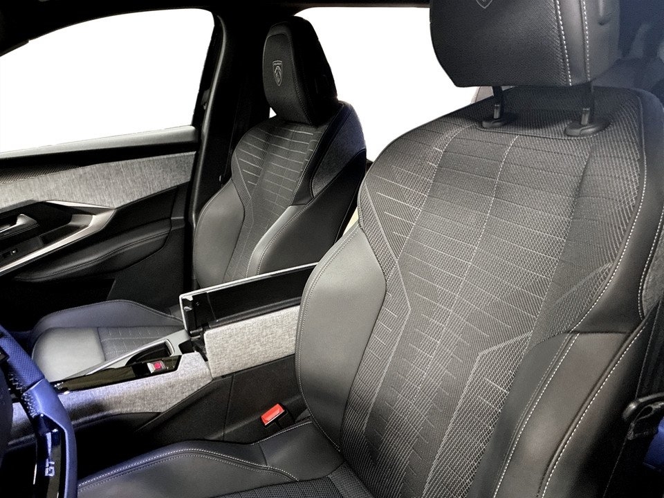Peugeot 5008 GT Hybrid 145hk Aut 2025, bild 6/10