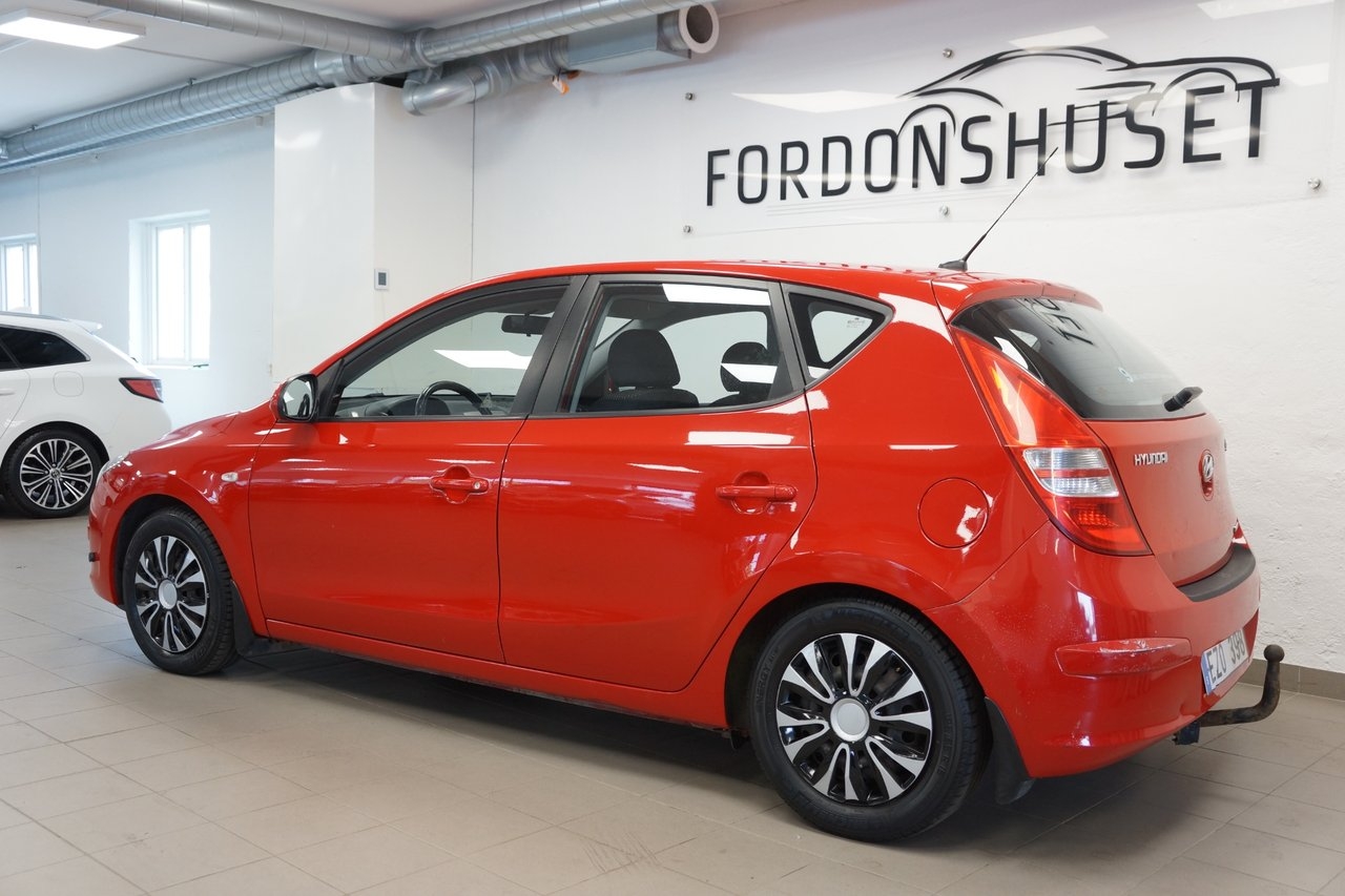 Hyundai i30 1.6 CRDi 2008, bild 2/10