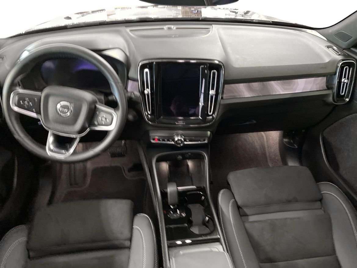 Volvo EX40 2025, bild 6/10