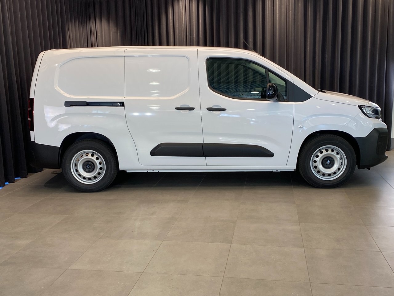 Peugeot e-Partner L2 2026, photo 6/10