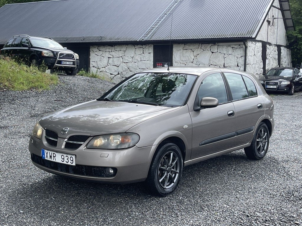Nissan Almera
