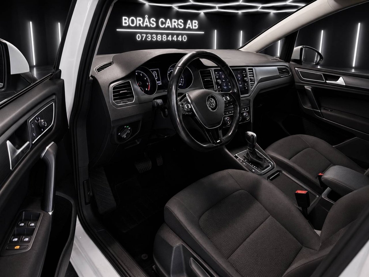 Volkswagen Golf Sportsvan 2020, photo 6/10