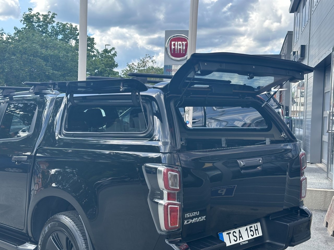 Isuzu D-max XRX 1.9 CNG 4WD 2022, bild 7/10