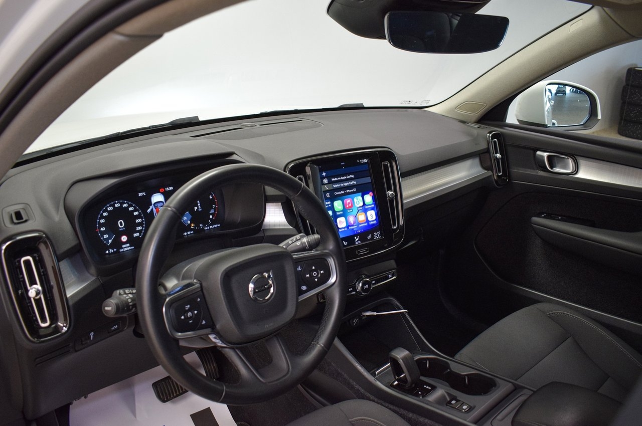 Volvo XC40 2022, photo 7/10