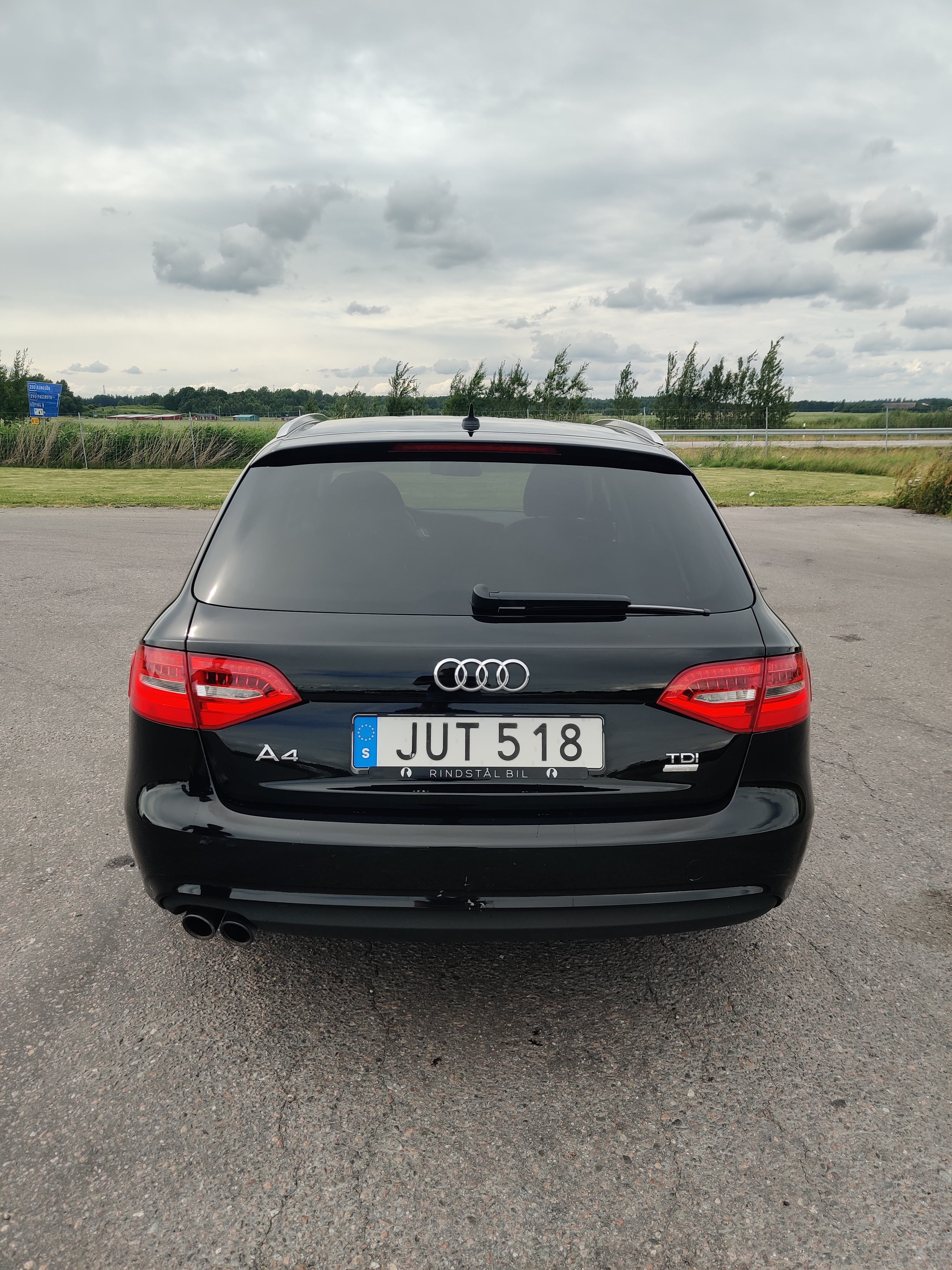 Audi A4 Avant 2.0 TDI Manuell 2015, bild 5/9