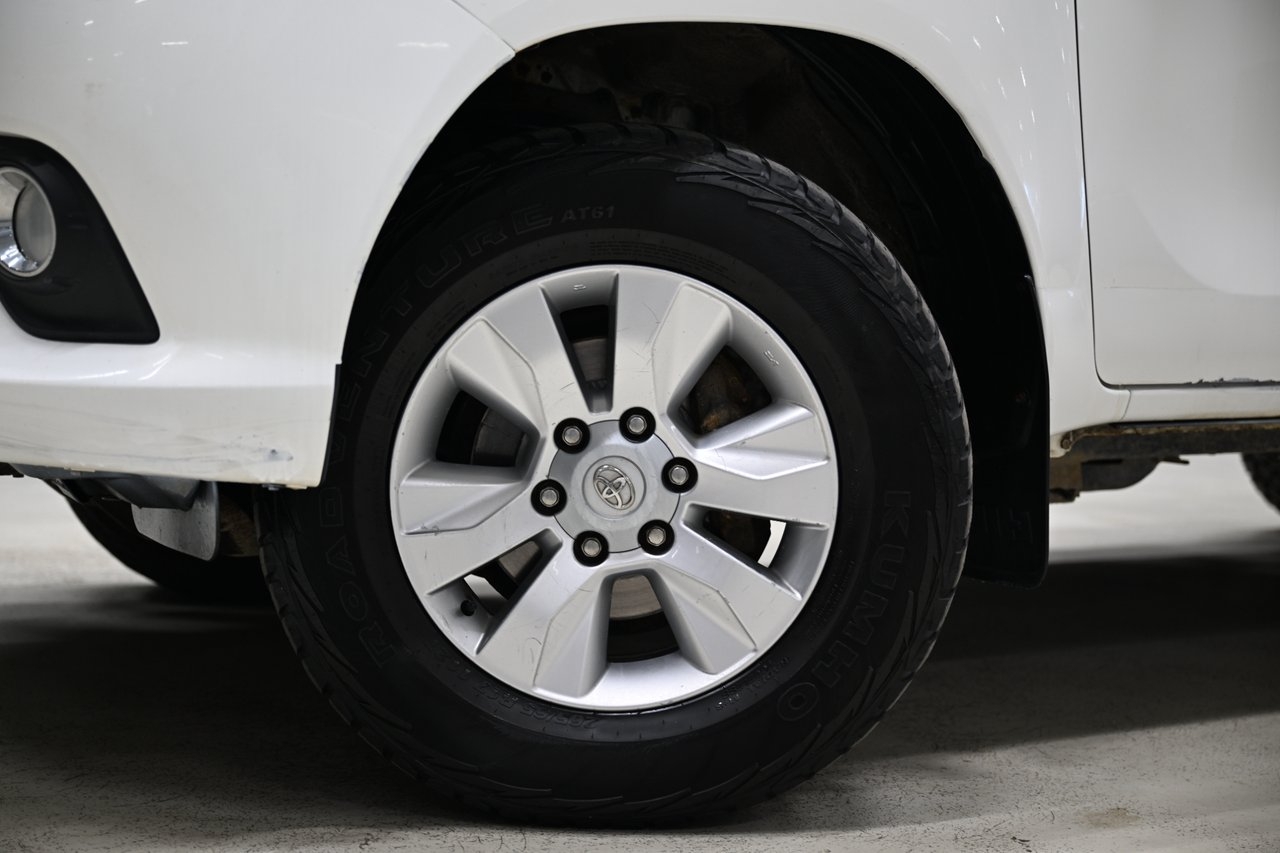 Toyota HiLux AWD 150HK Kåpa 2018, bild 2/10