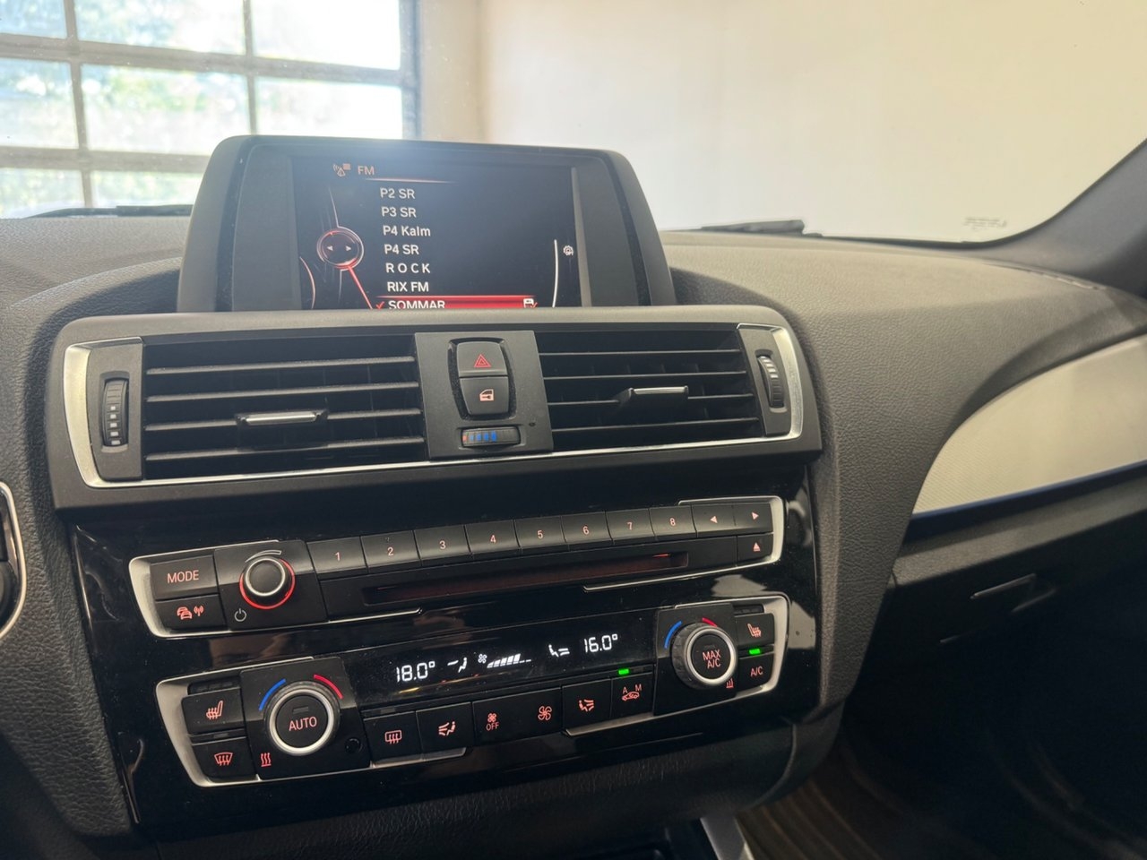 BMW 116 2016, bild 7/9
