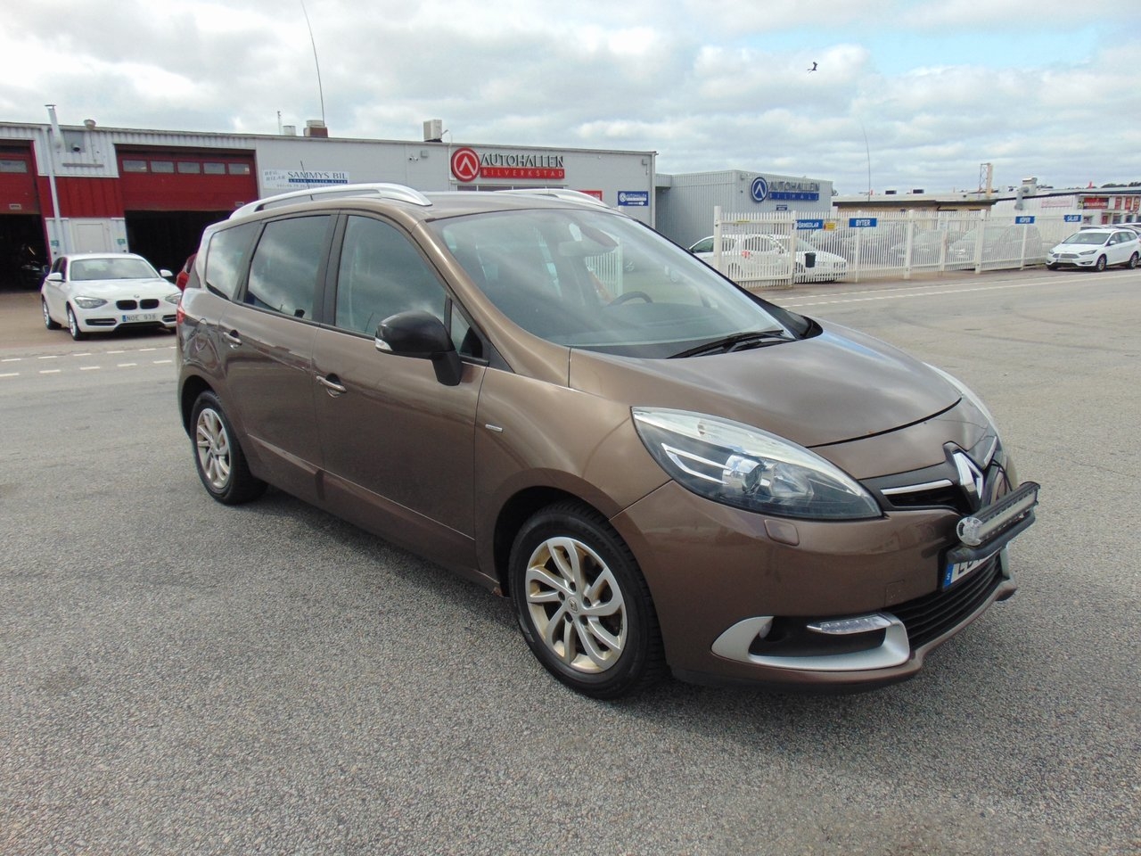 Renault Grand Scenic 2016, bild 2/10