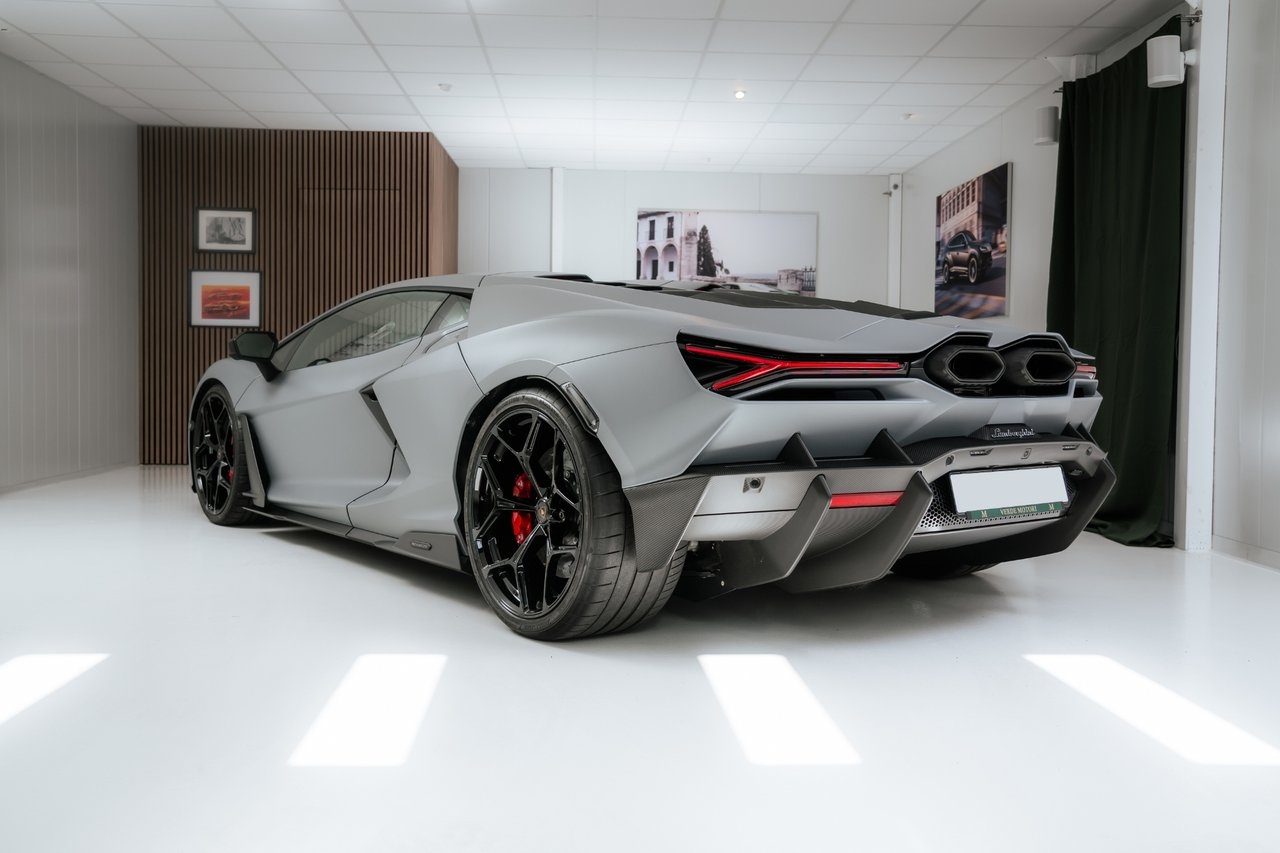 Lamborghini Revuelto 2024, bild 7/15