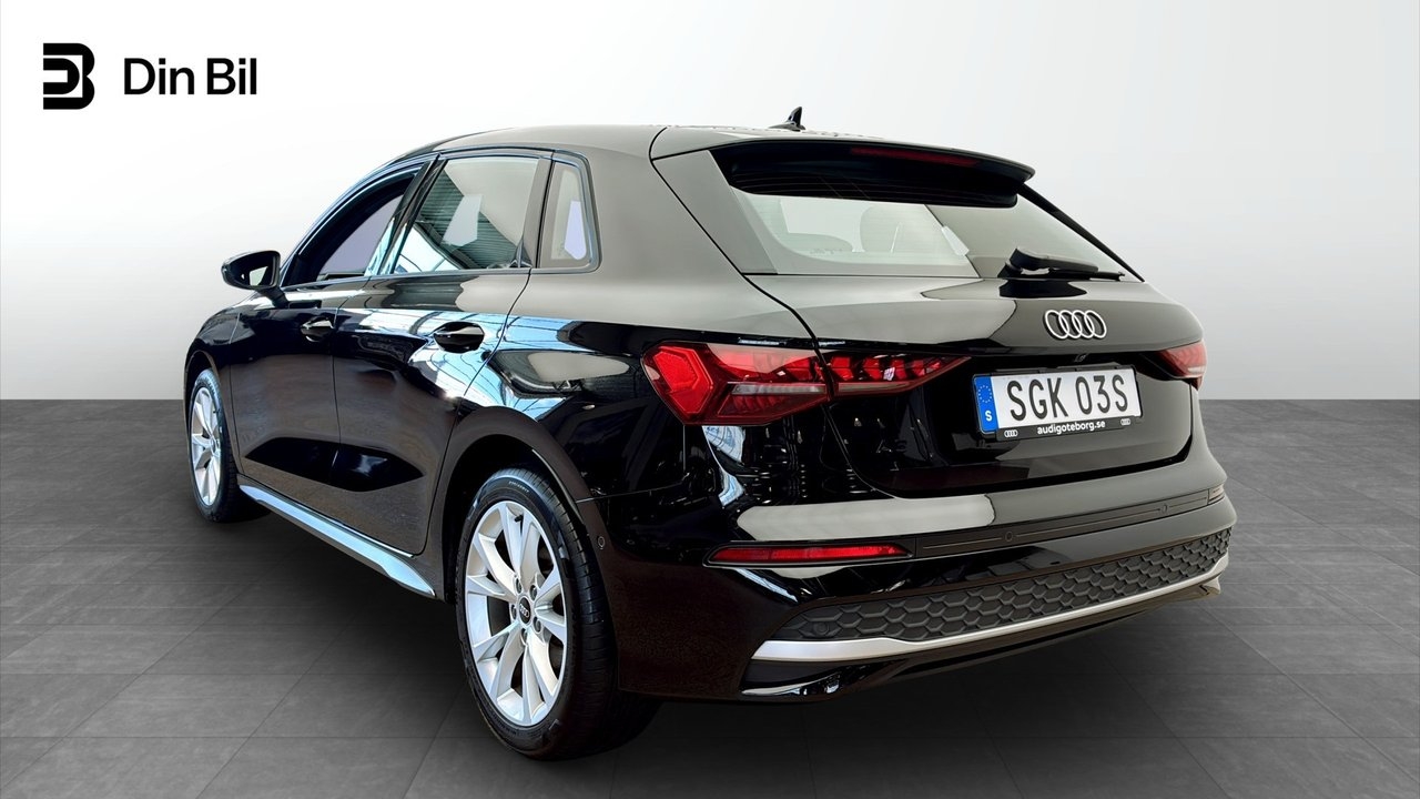 Audi A3 2025, photo 3/12