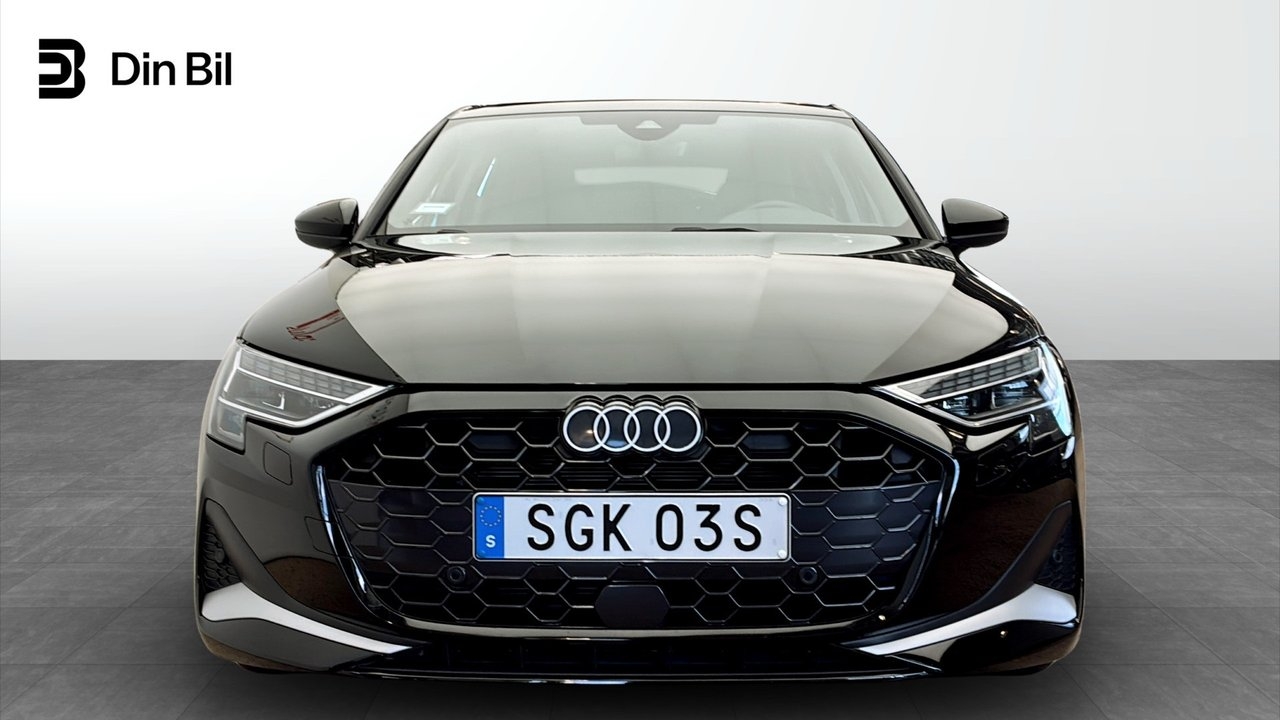 Audi A3 2025, photo 4/12