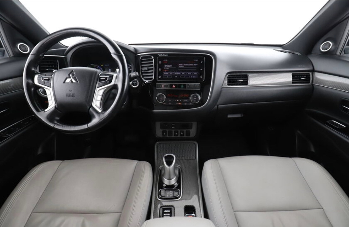Mitsubishi Outlander PHEV CVT 2019, bild 4/10