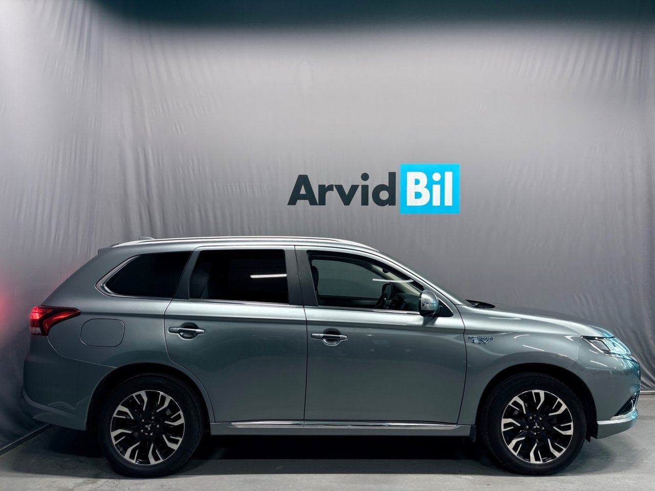 Mitsubishi Outlander 2017, bild 3/10