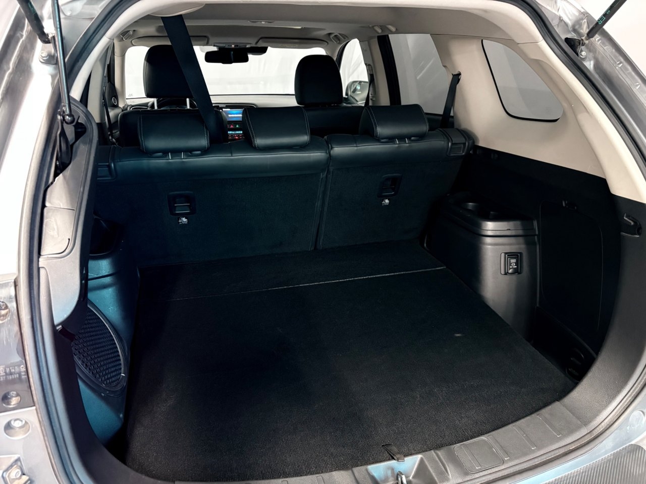 Mitsubishi Outlander 2017, bild 7/10