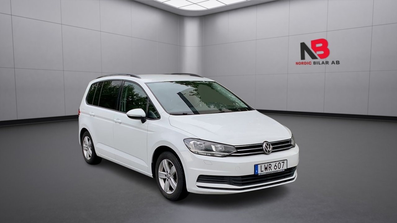 Volkswagen Touran 2016, photo 2/20