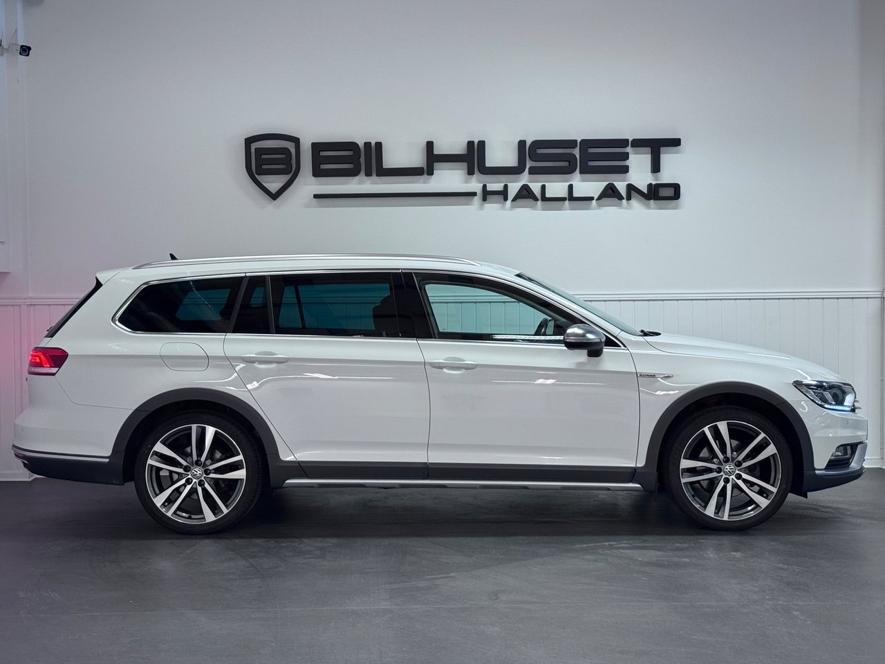 Volkswagen Passat 2018, bild 6/10