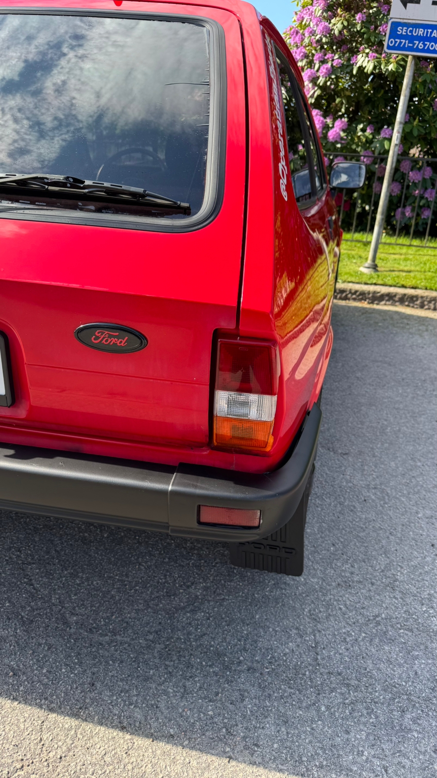Ford Fiesta 1.4 i Manuell 1988, bild 2/7