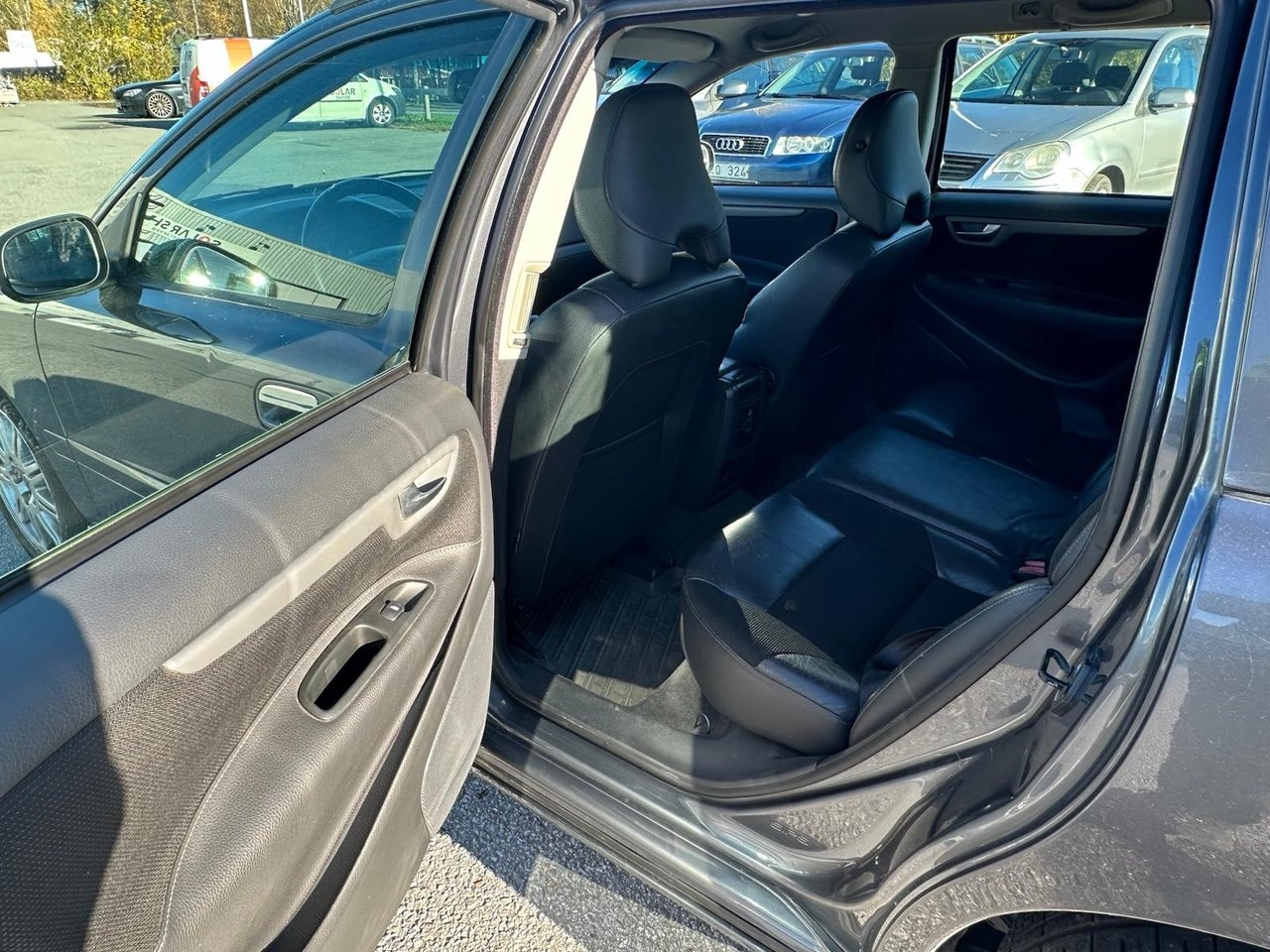 Volvo V70 2007, kuva 8/8