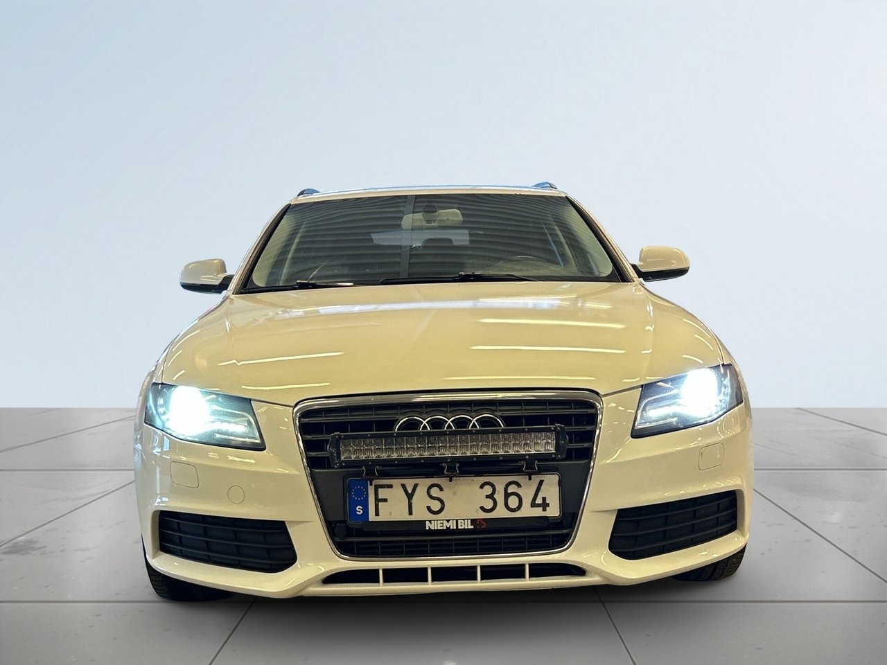 Audi A4 Avant 2.0 TDI quattro SoV-Däck 2010, bild 2/10