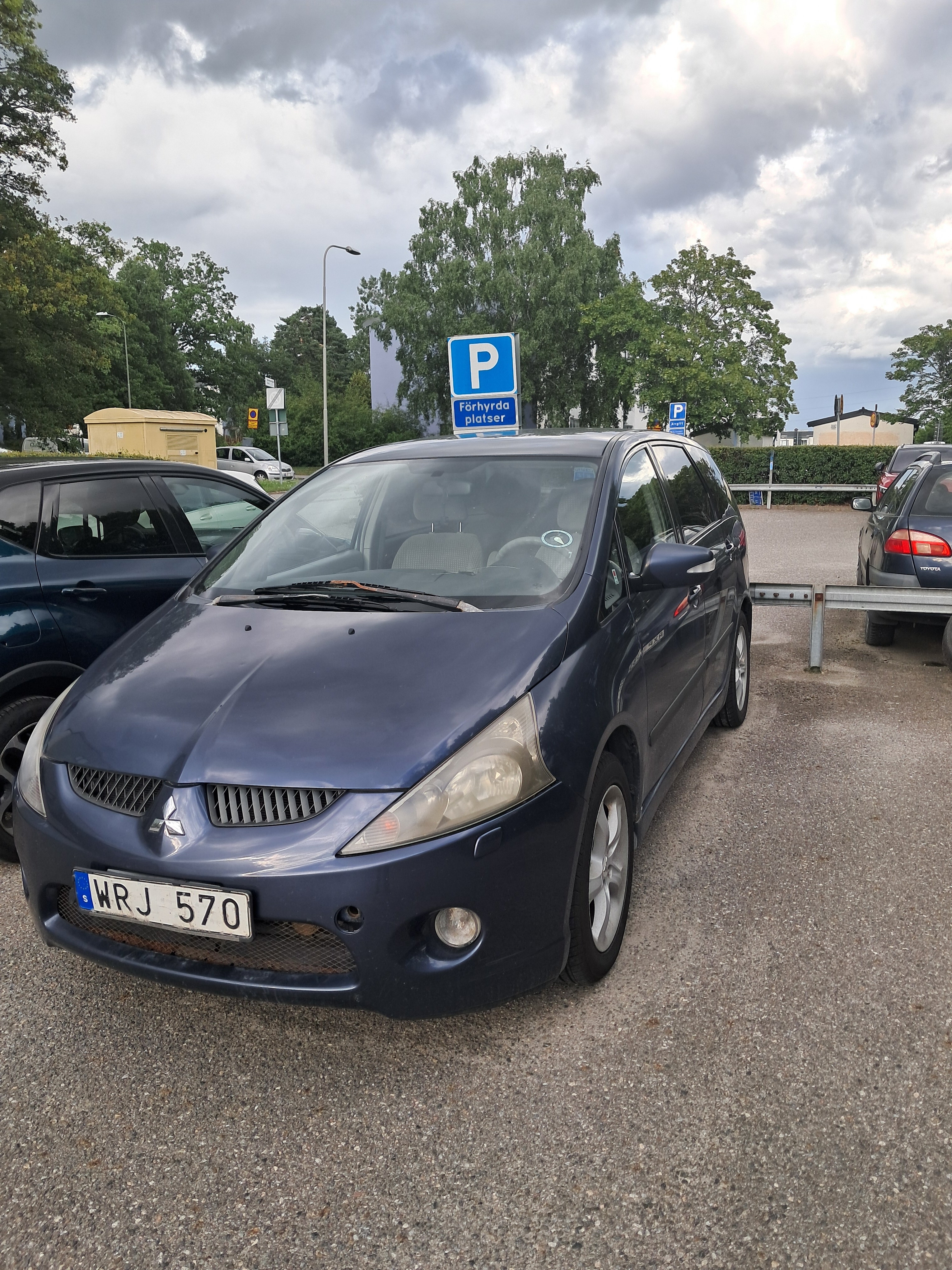 Mitsubishi Grandis