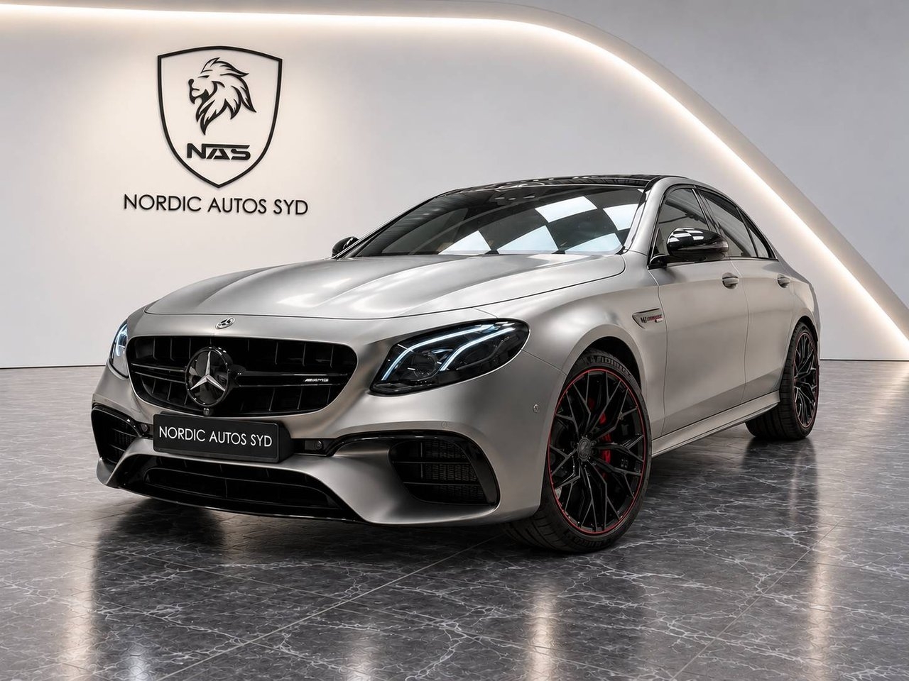 Mercedes-Benz E