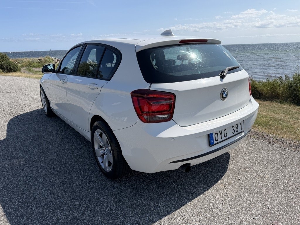 BMW 116 i 5-dörrars Sport line 2012, kuva 3/10