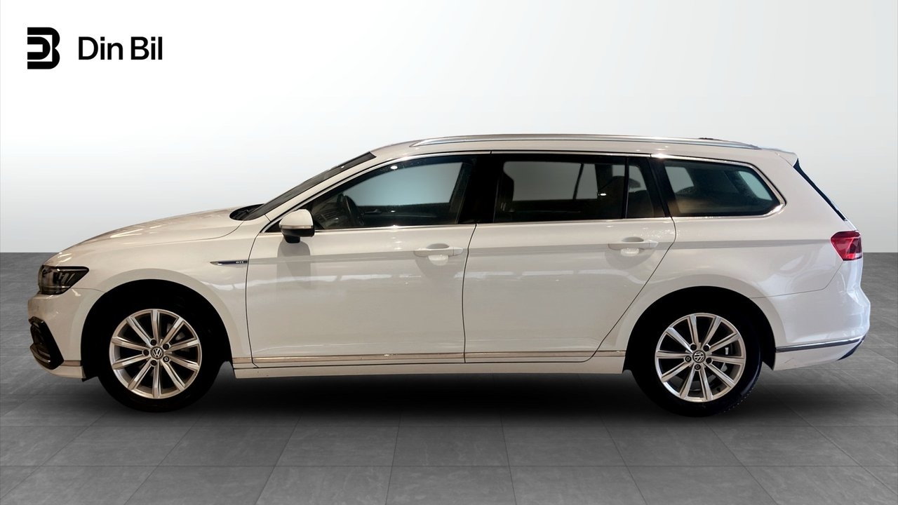 Volkswagen Passat 2020, bild 2/10
