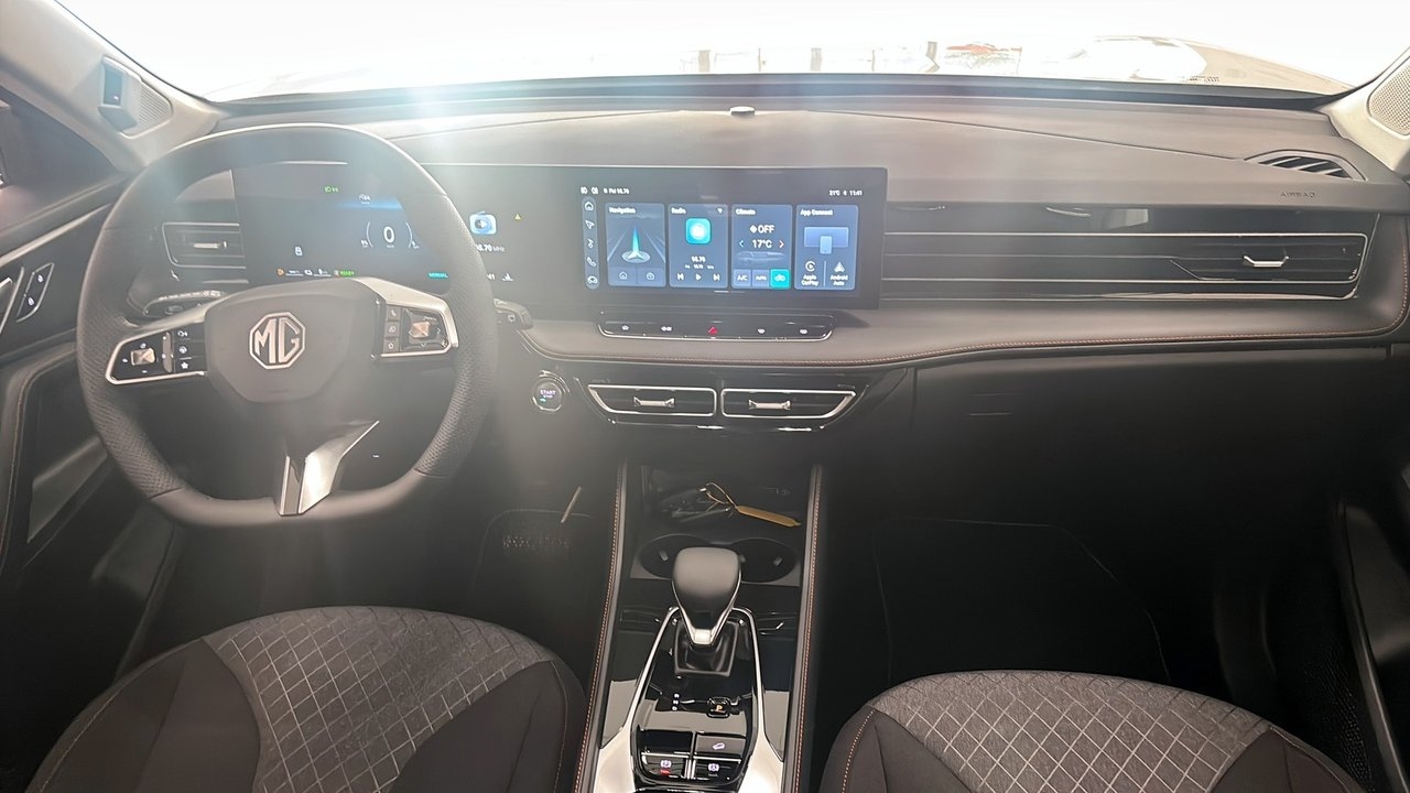 MG HS COMFORT PLUG-IN 2025, bild 4/9