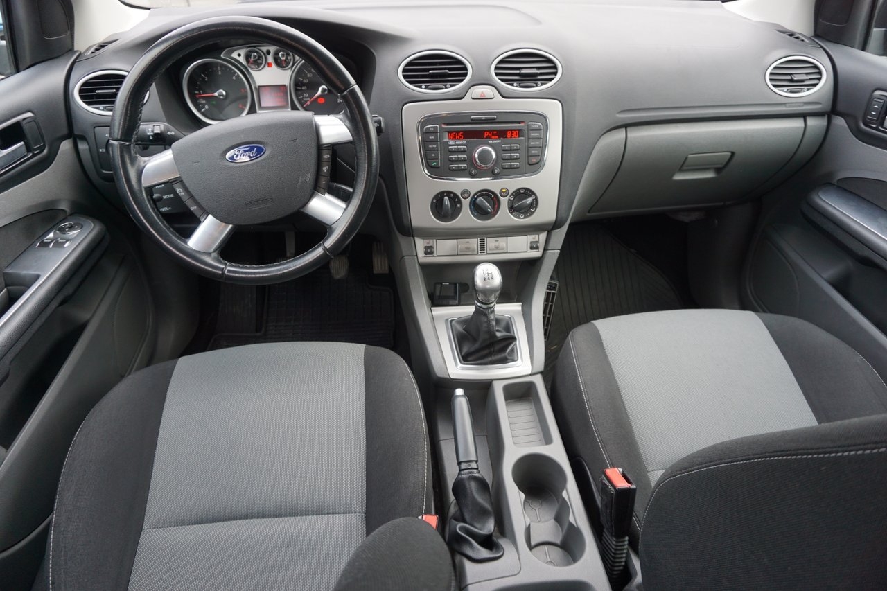 Ford Focus 2010, bild 7/10