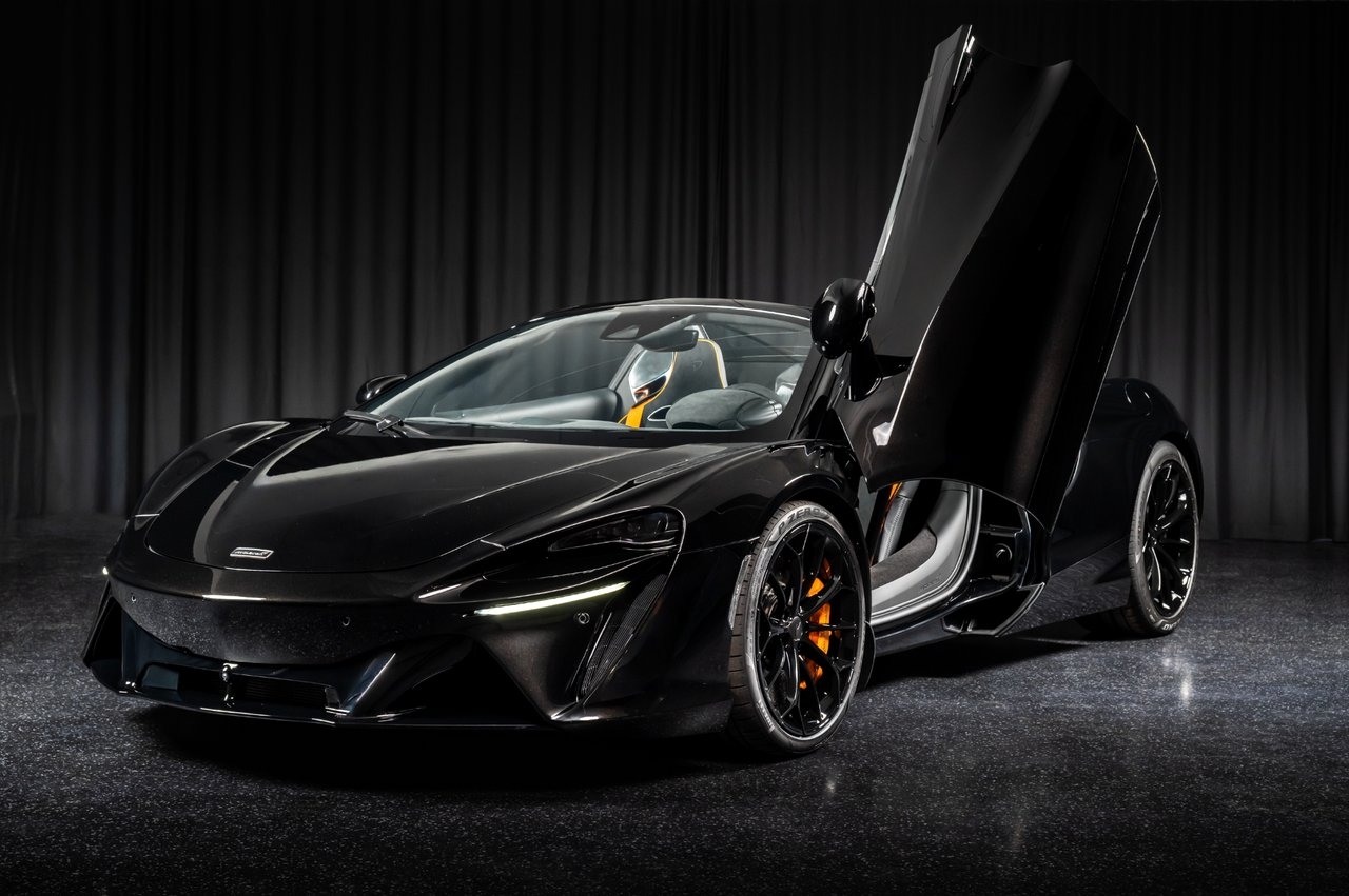 McLaren Artura Spider MY26 2026, photo 3/10