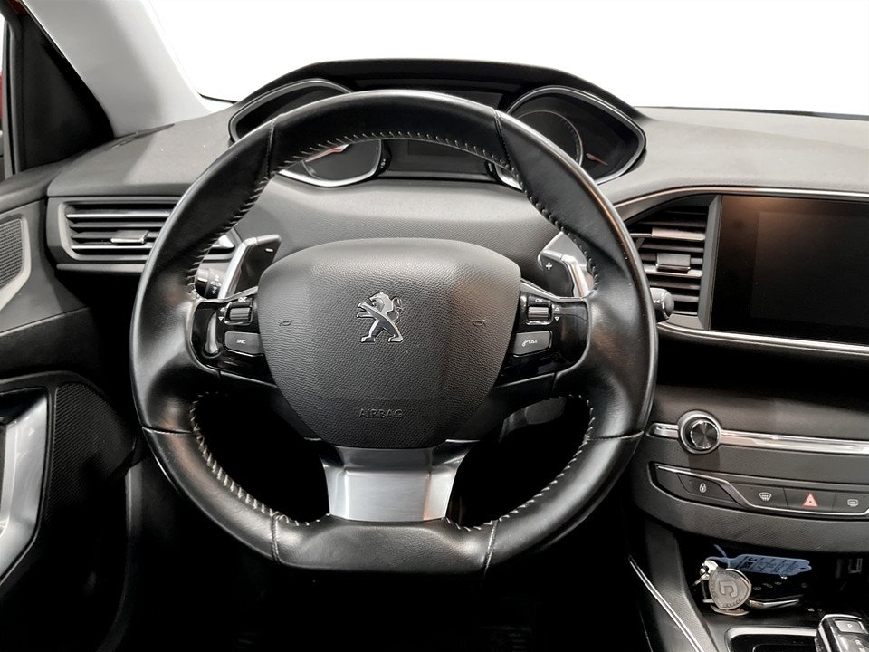 Peugeot 308 5D Active 1.2 PT 131hk 2019, bild 7/15