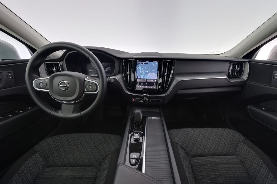 Volvo XC60 T6 Core Special Edition 2025, bild 7/18