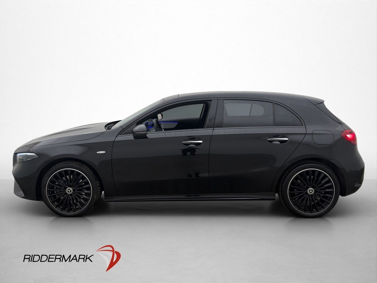 Mercedes-Benz A 250 e AMG Pano Wide 2026, bild 5/34