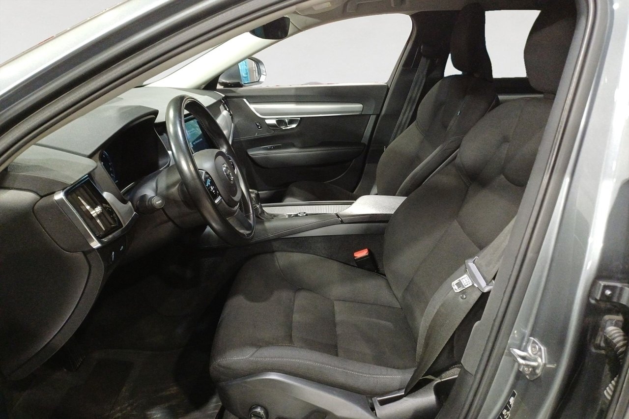 Volvo V90 2019, kuva 3/10