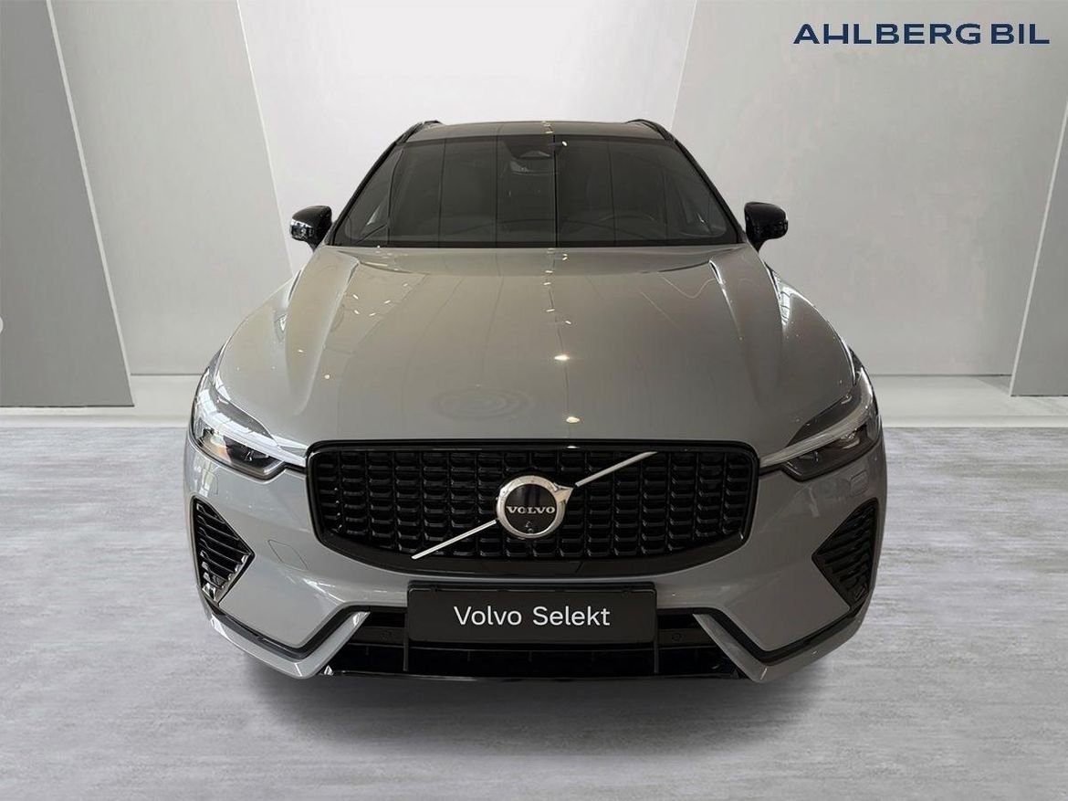 Volvo XC60 T6 Plus Dark Edition 2025, bild 4/10