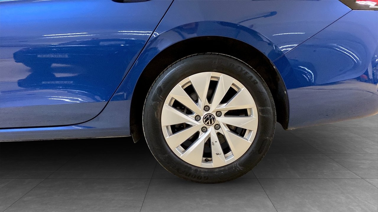 Volkswagen Passat 2025, photo 6/10