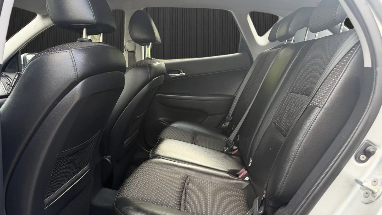 Hyundai i30 2008, bild 8/8