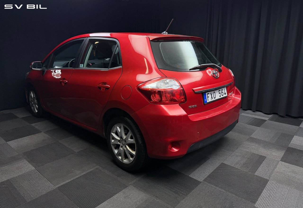 Toyota Auris 2011, bild 7/10