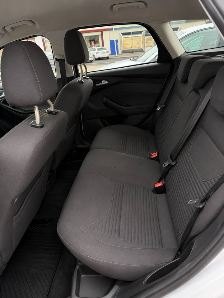 Ford Focus 2016, bild 6/10