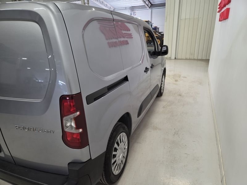 Toyota Proace City 2022, bild 6/10