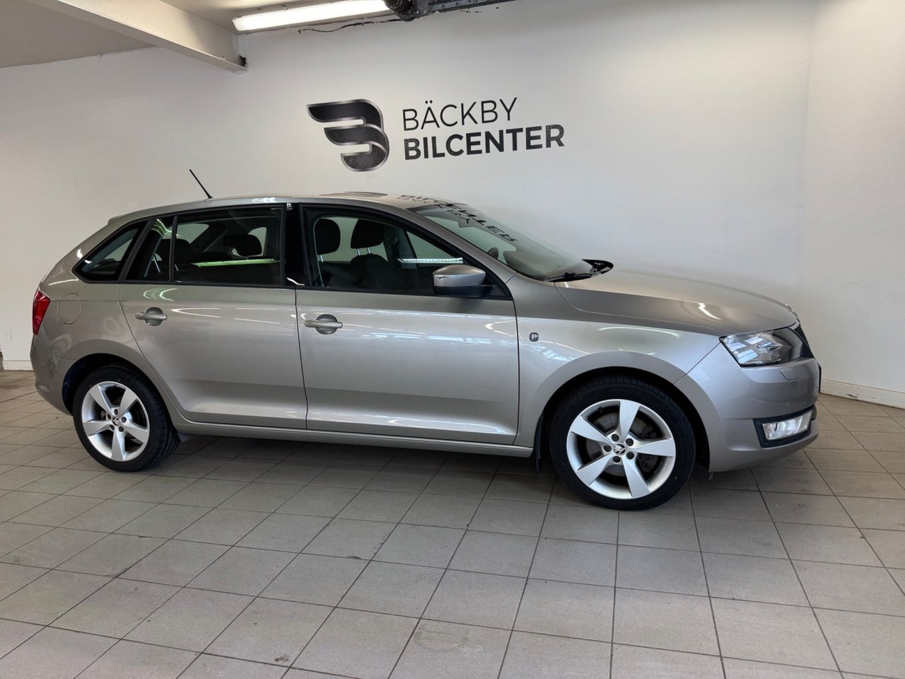 Skoda Rapid 2015, bild 7/13