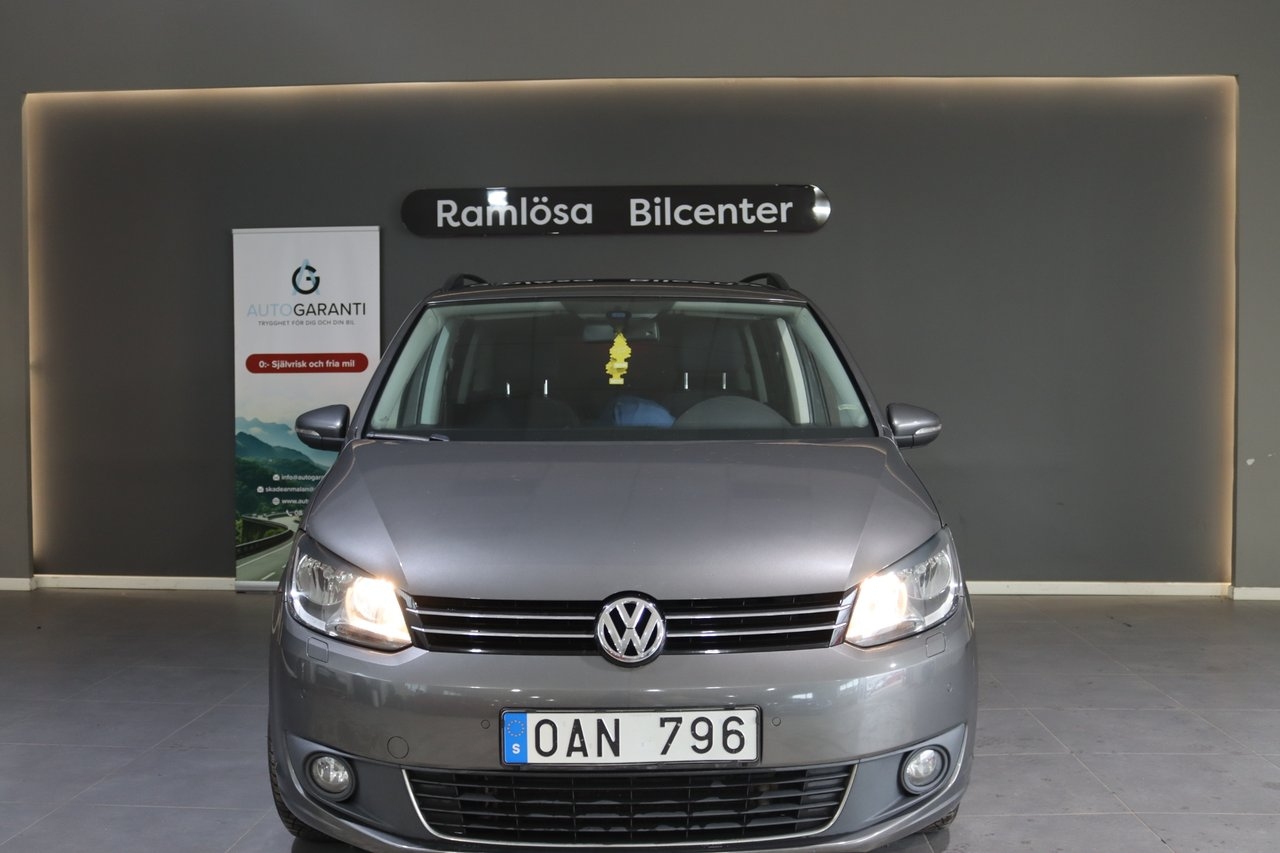 Volkswagen Touran 2014, bild 2/10