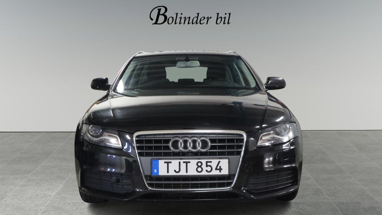 Audi A4 Avant 2.0 TDI BES HEMLEV 2012, bild 2/10