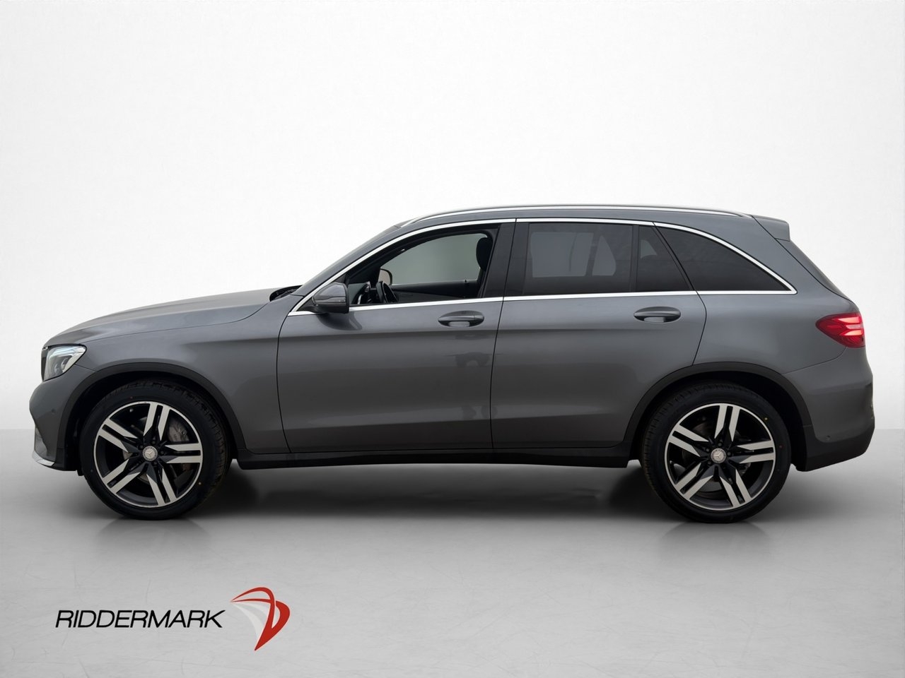 Mercedes-Benz GLC 2016, bild 2/29