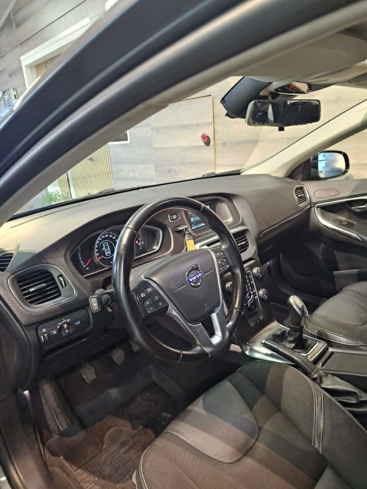 Volvo V40 D2 City-safe 2014, kuva 6/10