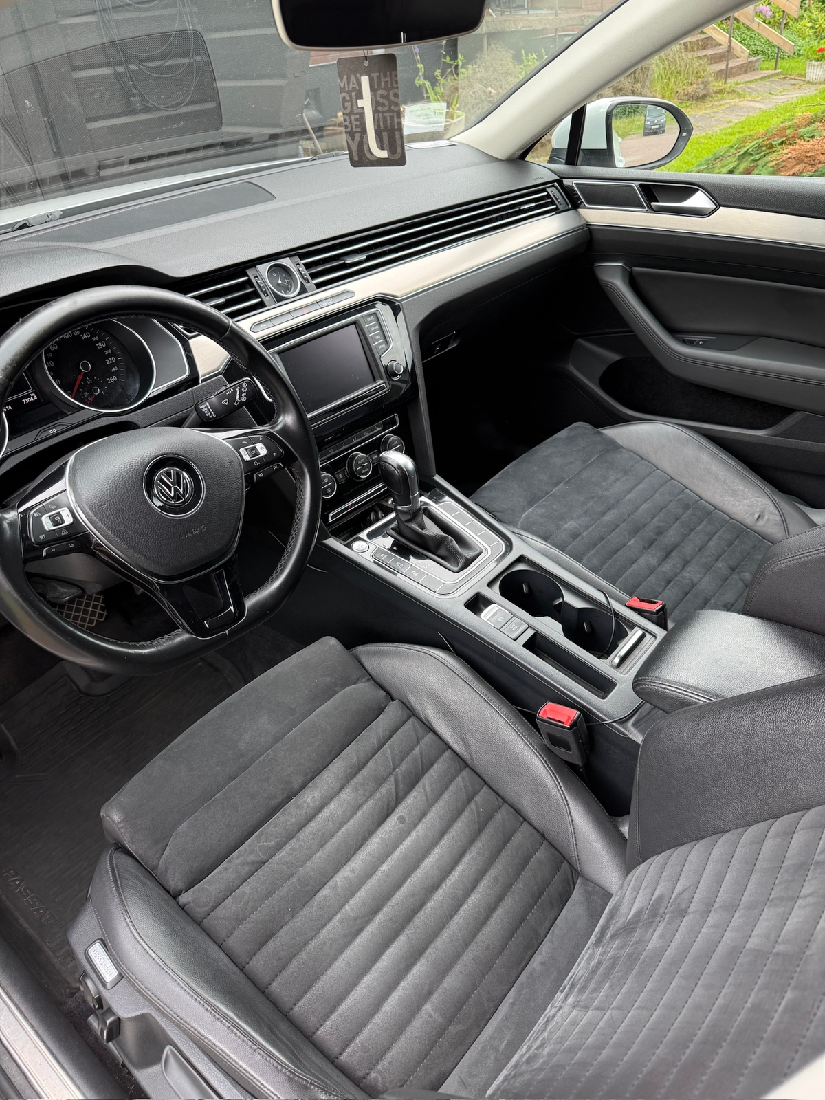Volkswagen Passat 2015, bild 2/10