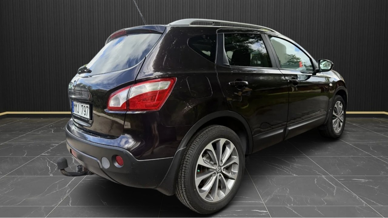 Nissan Qashqai 1.6 SVENSKSÅLD 114HK 2011, bild 4/9