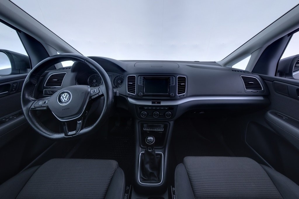 Volkswagen Sharan 2017, bild 7/23
