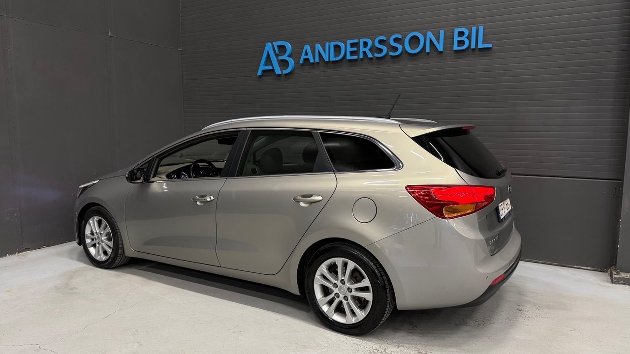 Kia Ceed sw 1.6 CRDi EX 2013, photo 7/10
